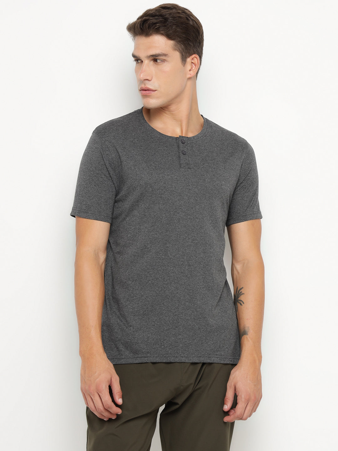 Ap'pulse Men's Short Sleeve Henley Tshirt