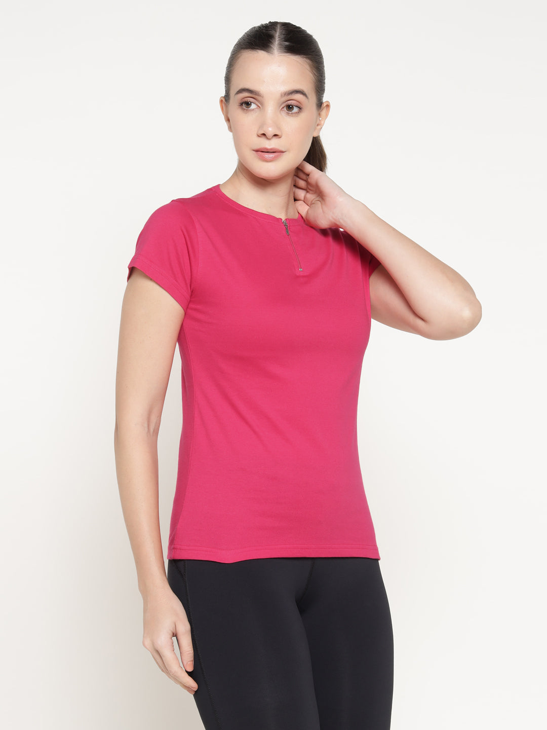 Ap'pulse Women's Short Sleeve Round Neck Zipper Tshirt