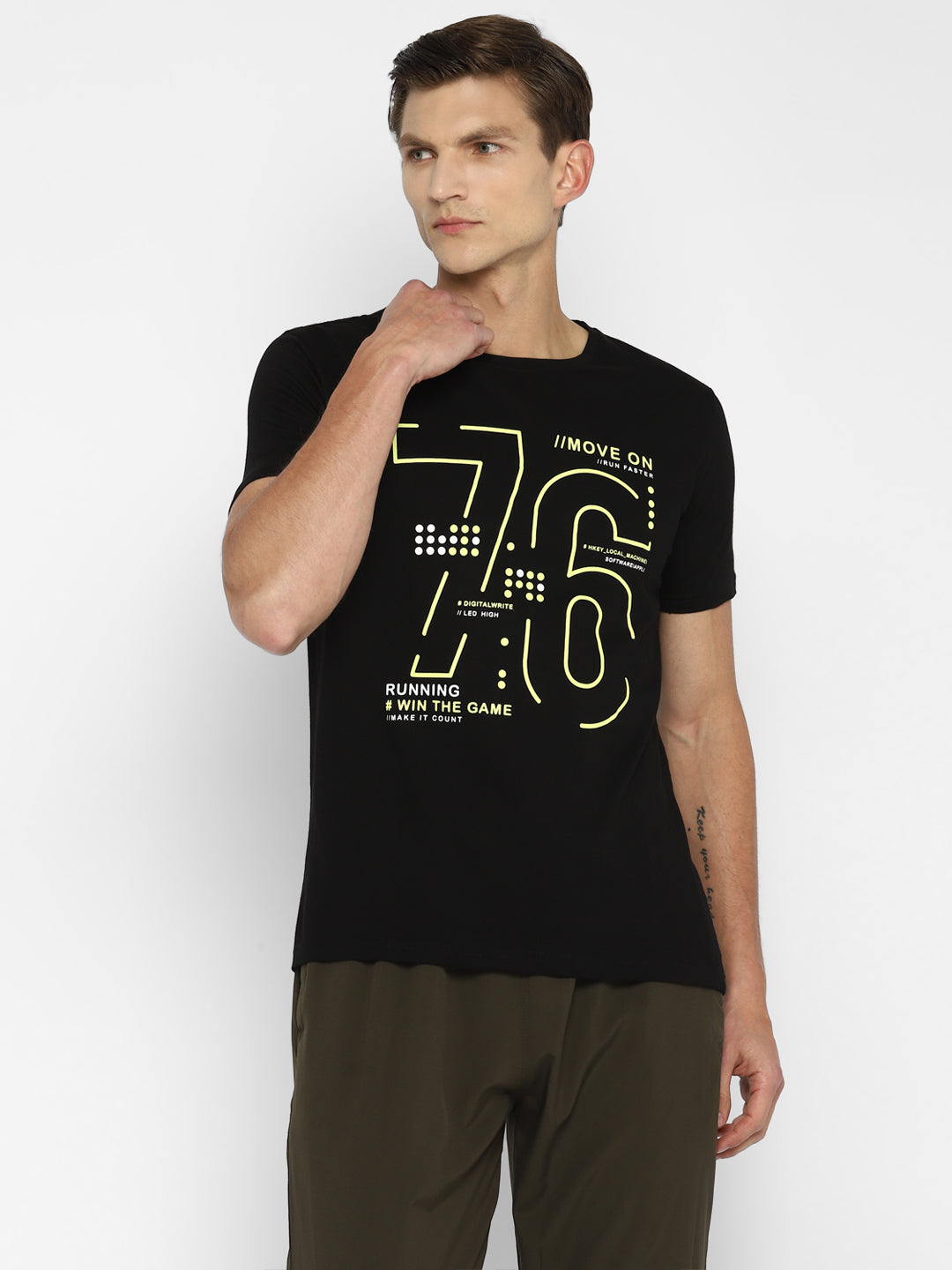 Ap'pulse Men's Short Sleeve Round Neck Printed Tshirt